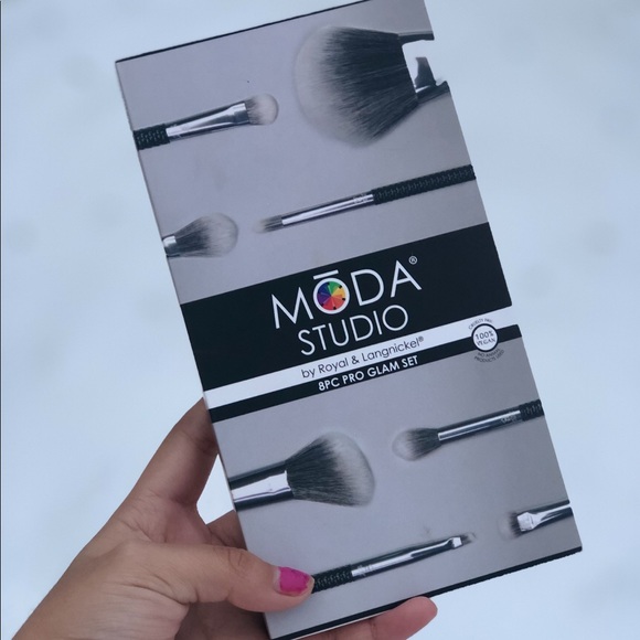 Makeup brushes 😍 - Picture 1 of 2